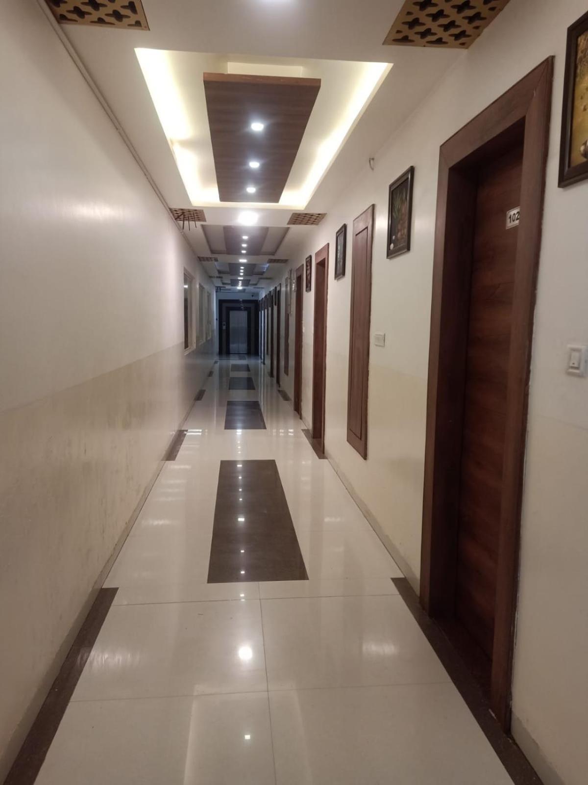 Ps Residency Hotel Shivpurī Екстериор снимка
