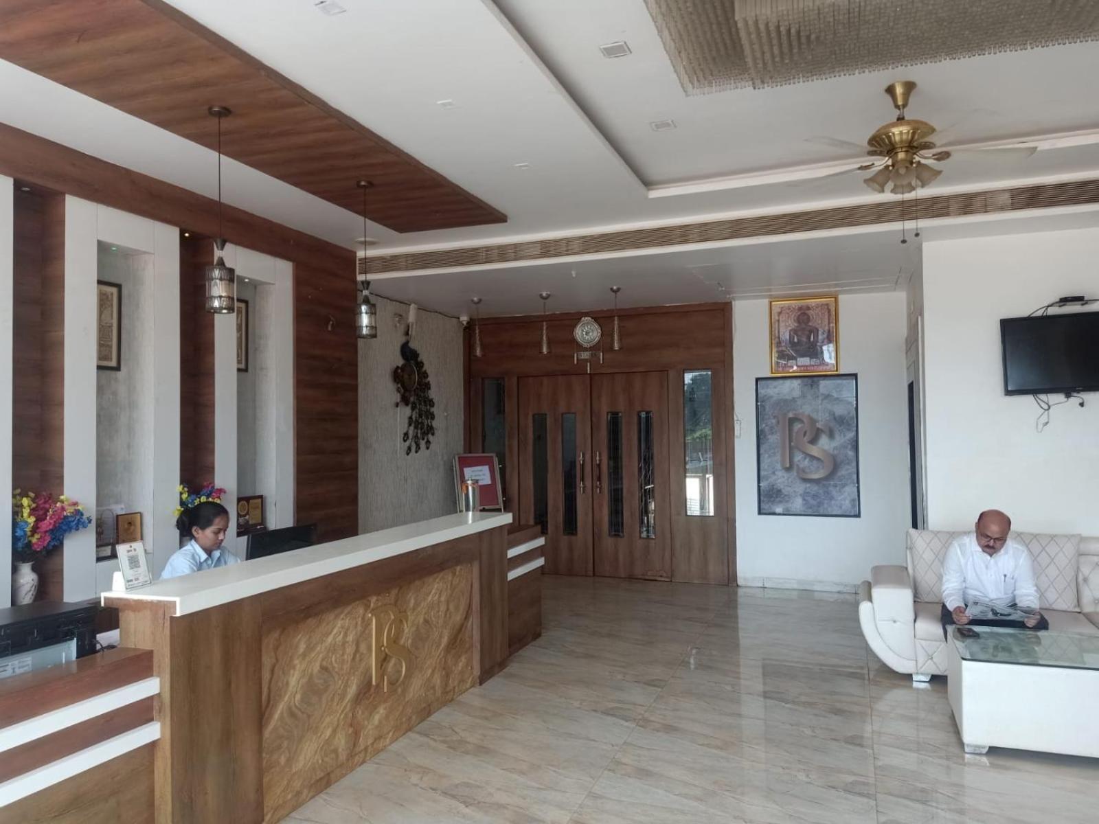 Ps Residency Hotel Shivpurī Екстериор снимка