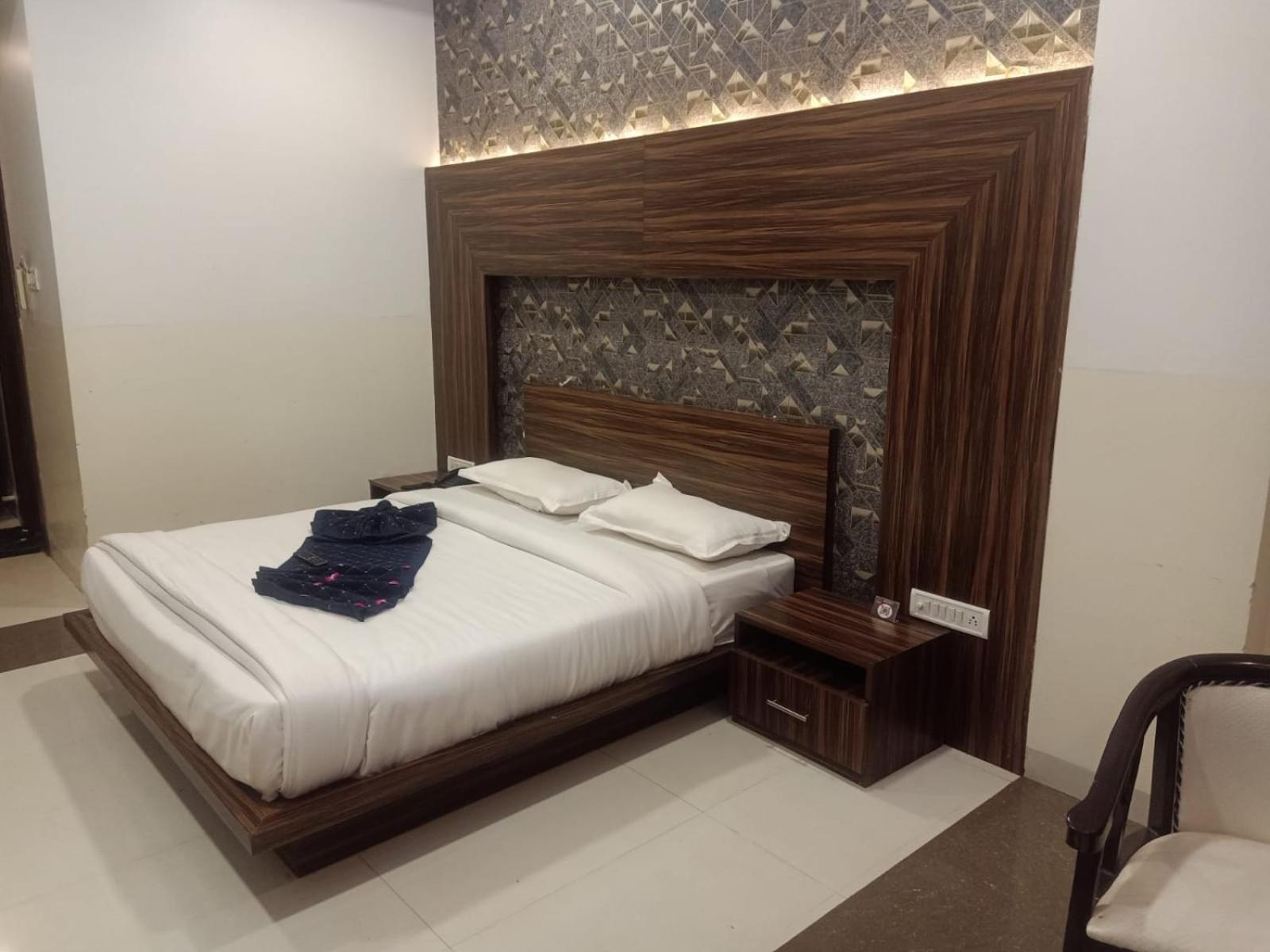 Ps Residency Hotel Shivpurī Екстериор снимка